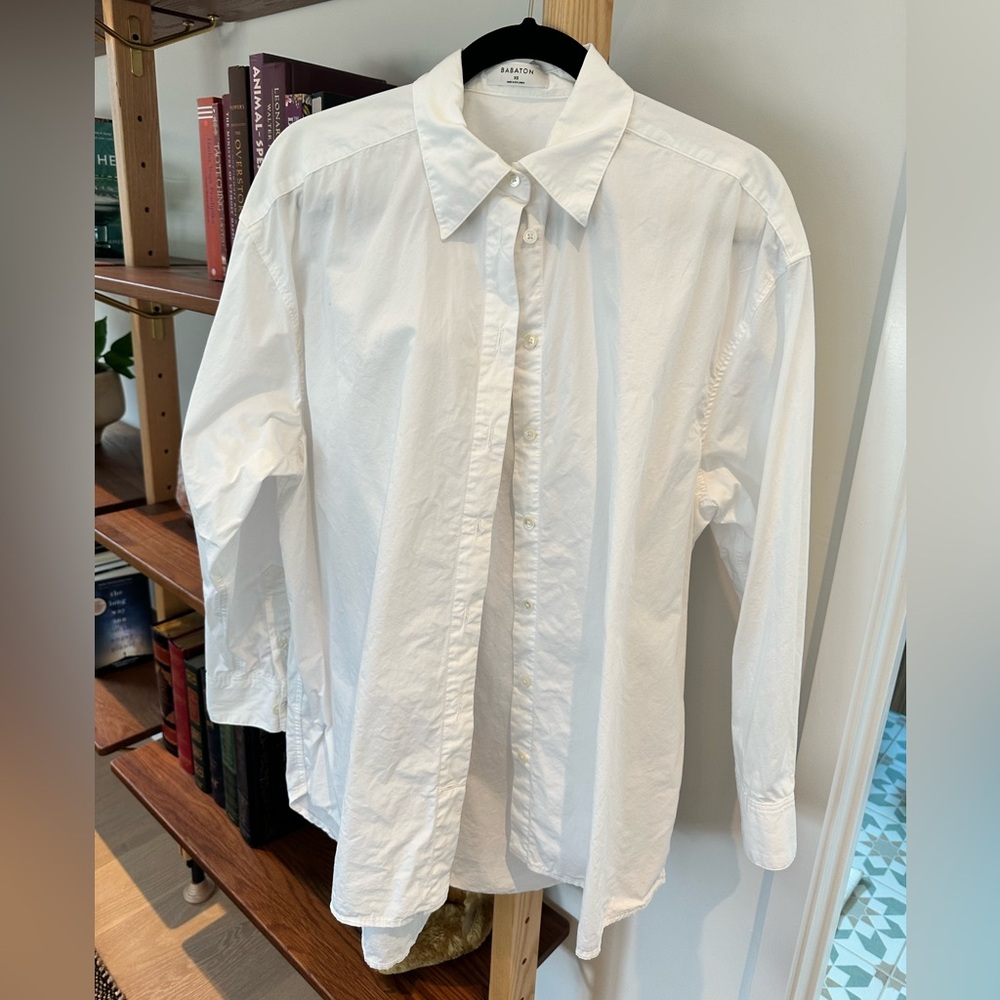 Aritzia Babaton White Button Down Shirt – XS – Excellent Condition